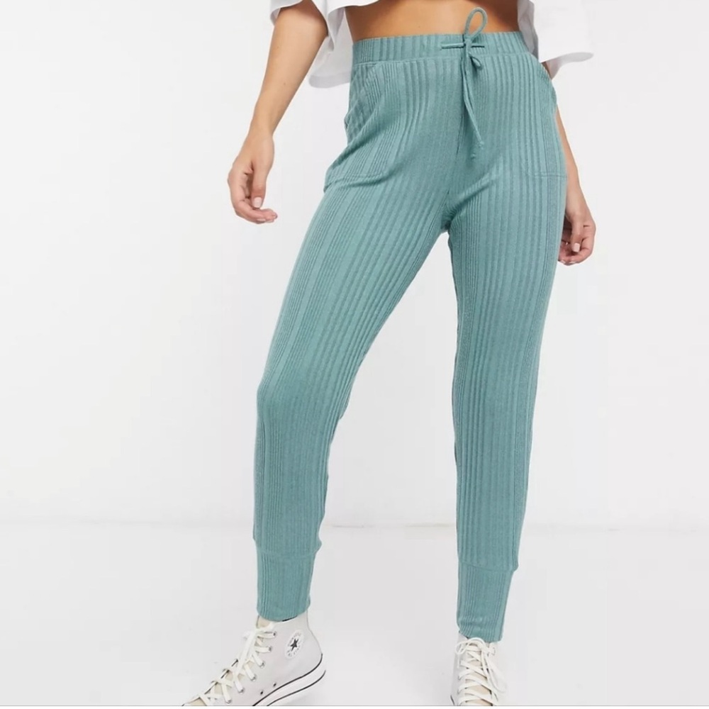 Hollister Gilly‎ Hicks Cozy High Waisted Ribbed Joggers size S